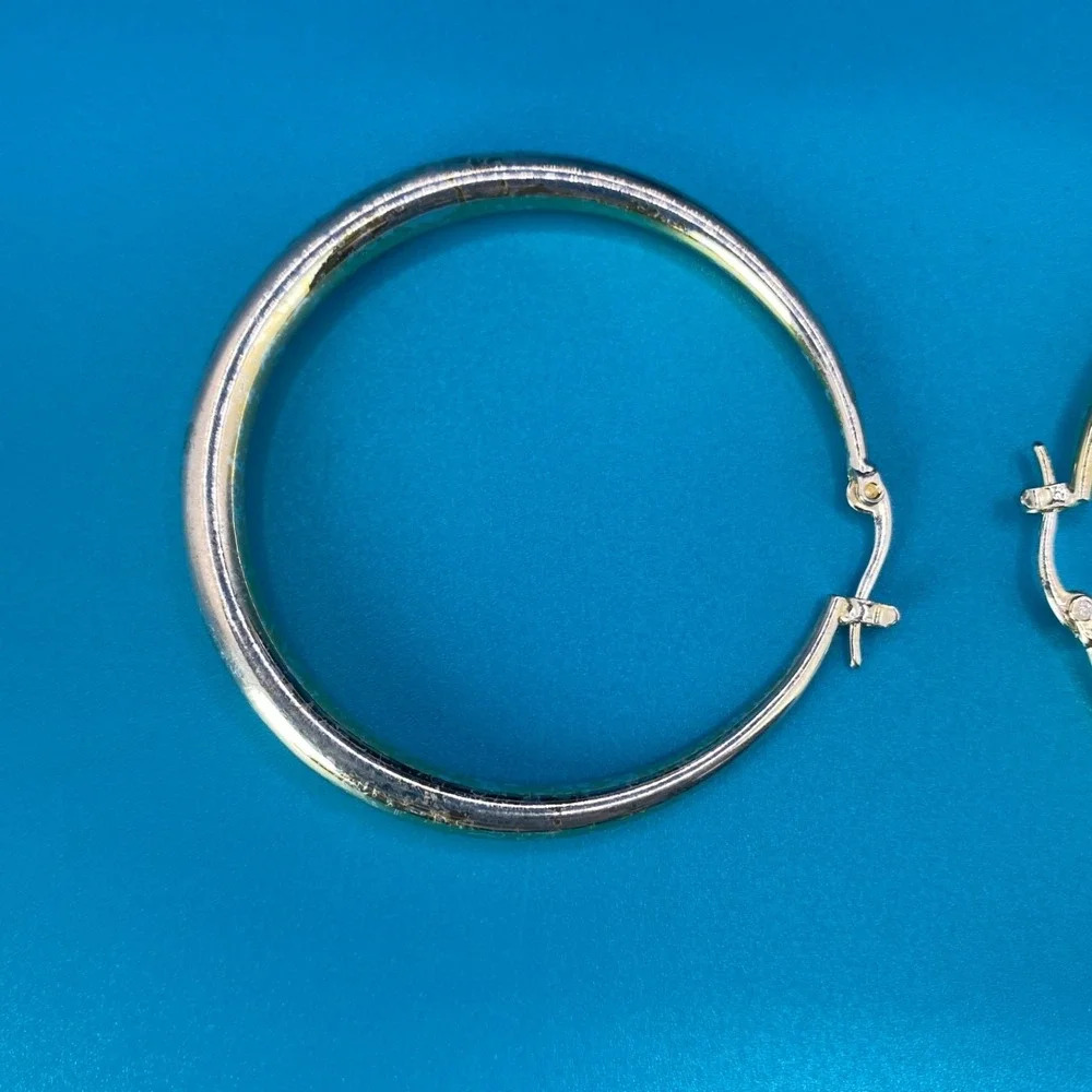 Silver Tone Greek Key Meander Bead Necklace & Large‎ Hoop Earring Set Pre-Owned